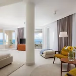 La - Beachfront - Infinity Heated Pool - New * Sutivan