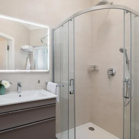 La - Beachfront - Infinity Heated Pool - New