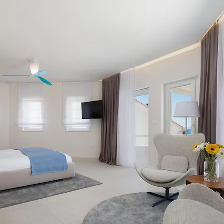 别墅 La - Beachfront - Infinity Heated Pool - New