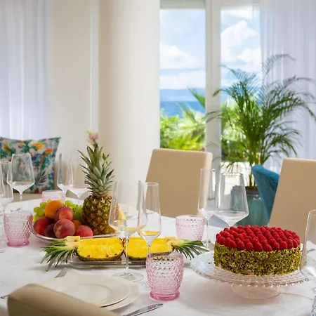 ヴィラ La - Beachfront - Infinity Heated Pool - New