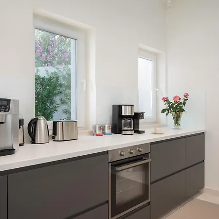 ヴィラ La - Beachfront - Infinity Heated Pool - New *