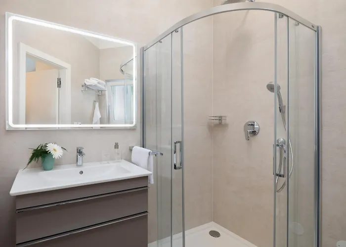 La - Beachfront - Infinity Heated Pool - New