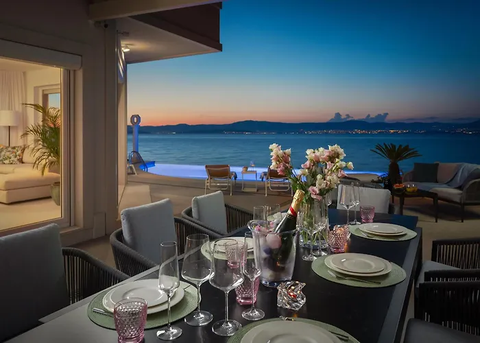 La - Beachfront - Infinity Heated Pool - New *