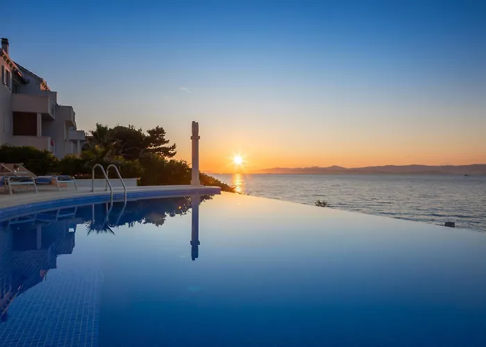 La - Beachfront - Infinity Heated Pool - New * 苏提万