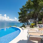 빌라 La - Beachfront - Infinity Heated Pool - New *