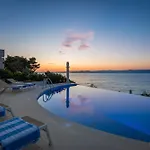 La - Beachfront - Infinity Heated Pool - New 수티반
