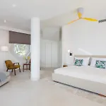 La - Beachfront - Infinity Heated Pool - New 빌라 *