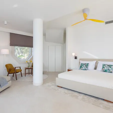 La - Beachfront - Infinity Heated Pool - New Villa *